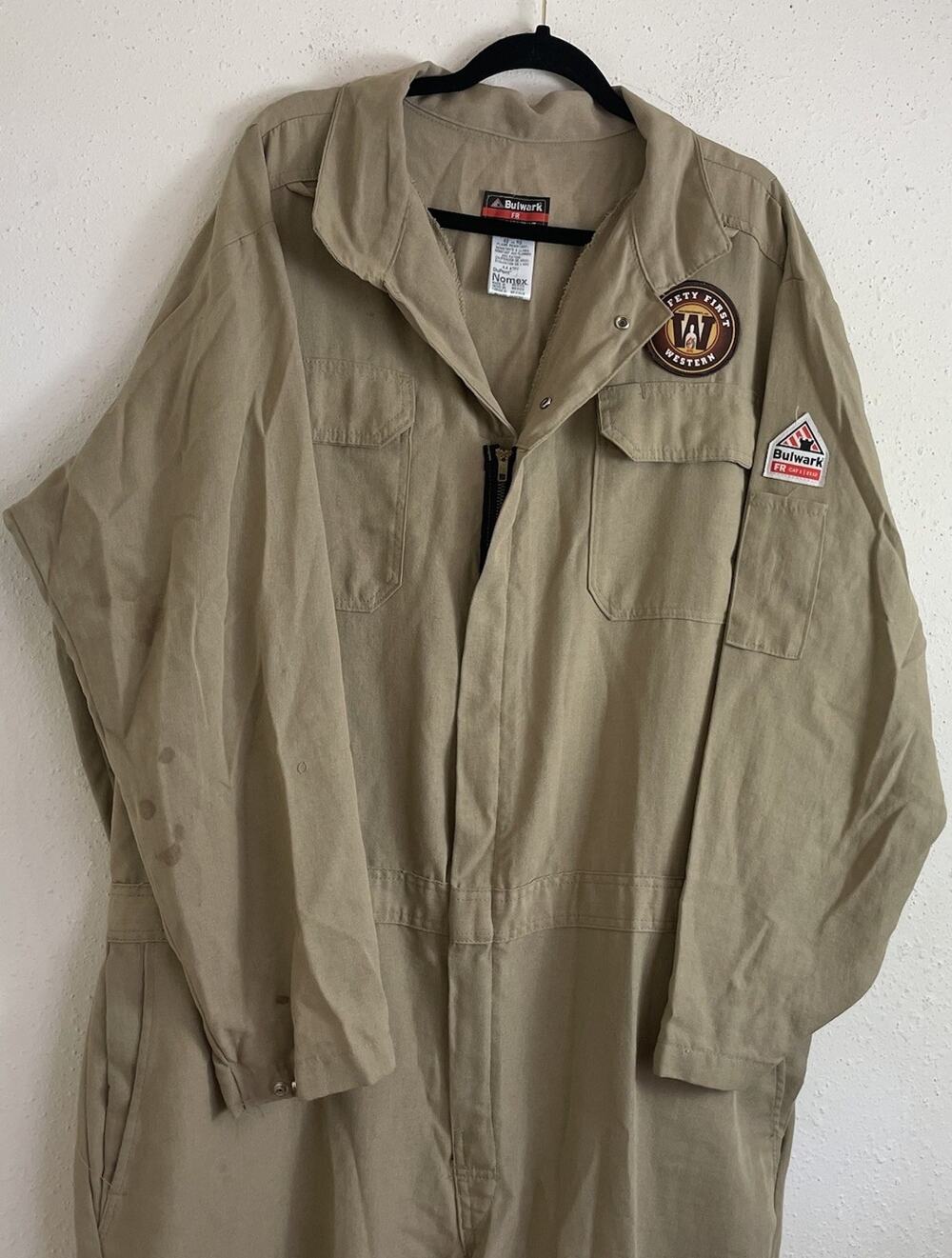 Bulwark FR Flame Resistant Coveralls Begie Size 52-RG/ Stain